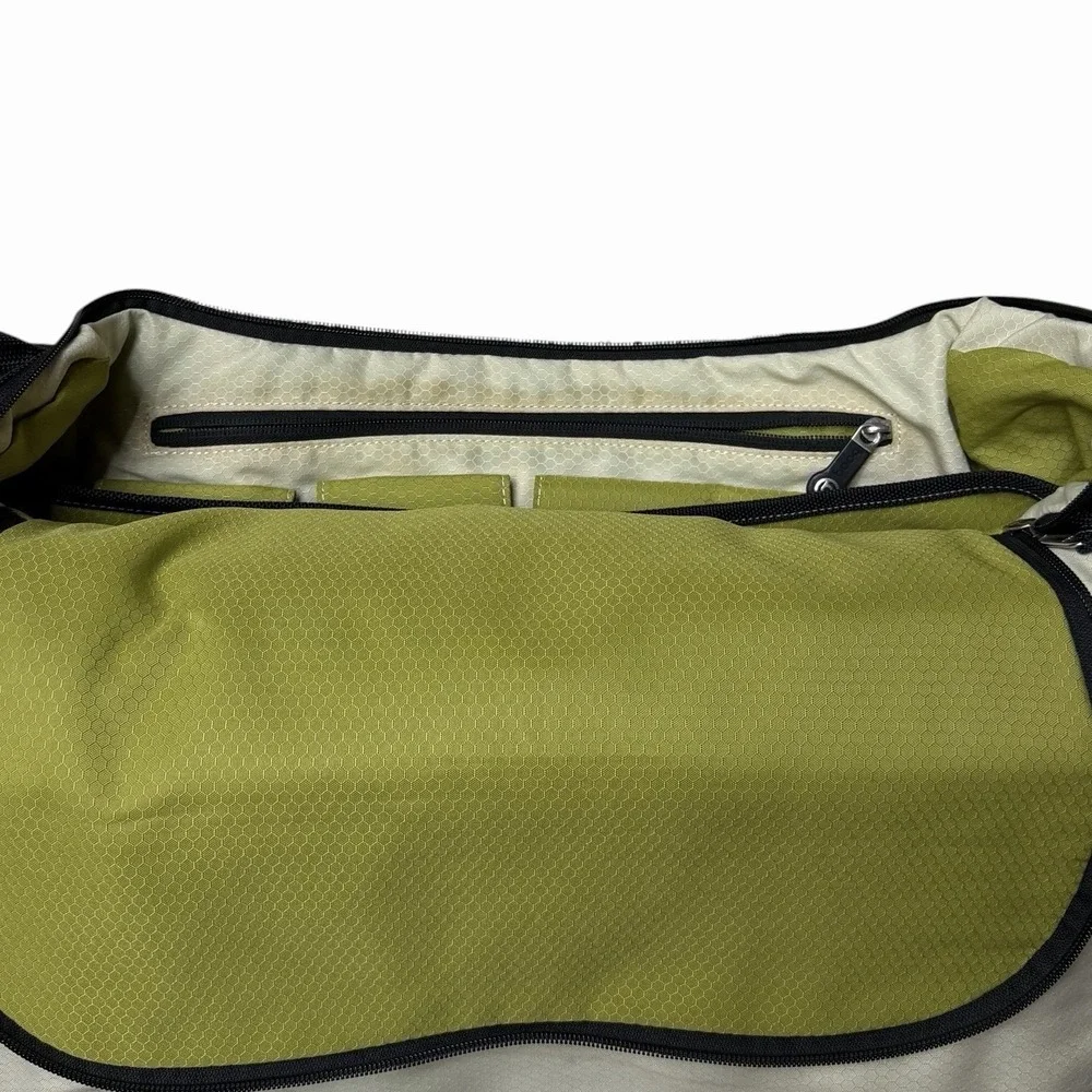 Booq Boa Nerve Laptop Messenger Bag Commute Bike Water Repellent Black/Green